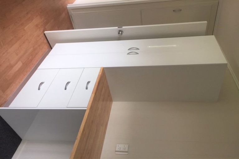 Photo of property in 9 Shale Avenue, Massey, Auckland, 0614