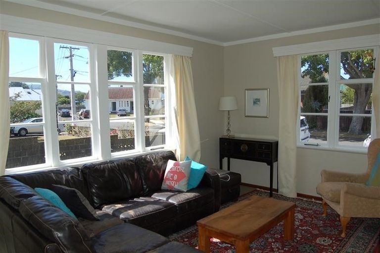 Photo of property in 55 Waddington Drive, Naenae, Lower Hutt, 5011