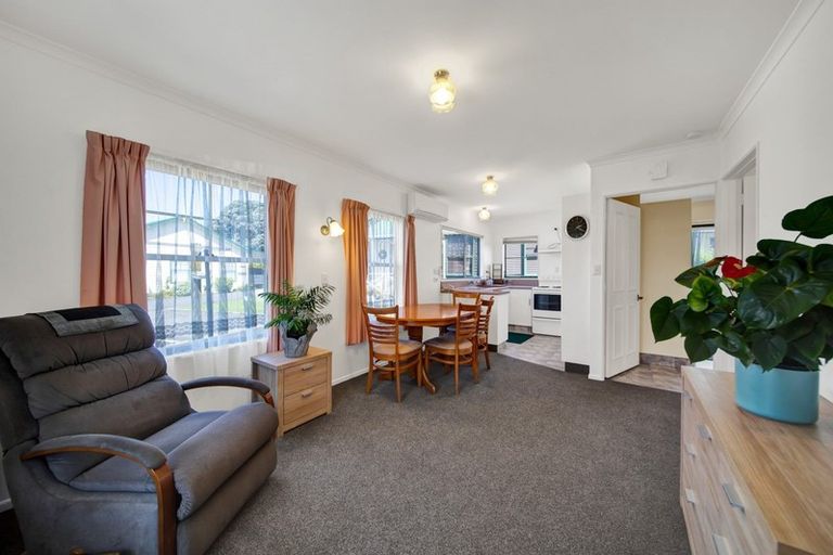 Photo of property in 10/70 Whiteley Street, Moturoa, New Plymouth, 4310