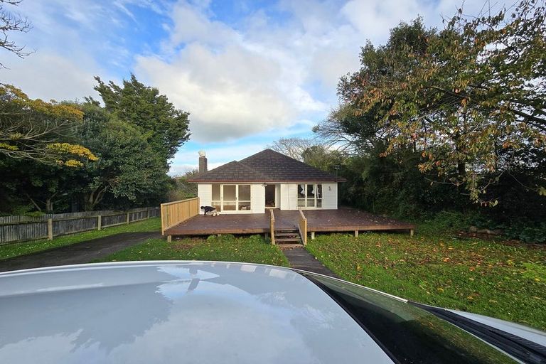 Photo of property in 17 Collingwood Road, Waiuku, 2123
