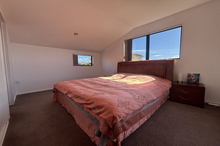 Photo of property in 40 Tiriwa Drive, Massey, Auckland, 0614