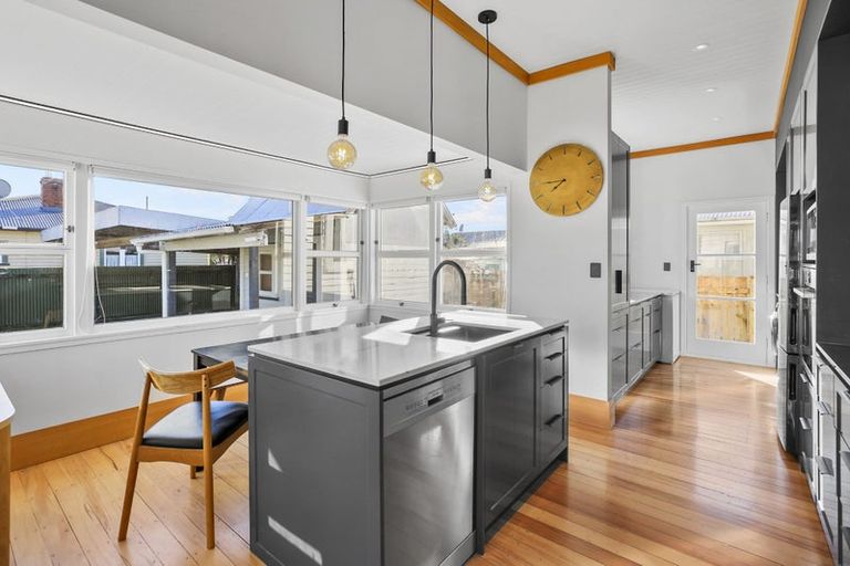 Photo of property in 77 Te Aroha Street, Hamilton East, Hamilton, 3216