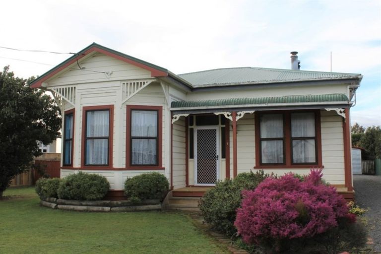 Photo of property in 59 Swinburn Street, Dannevirke, 4930