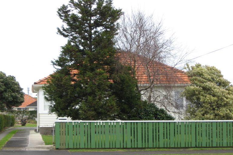 Photo of property in 18 Doone Street, Lynmouth, New Plymouth, 4310