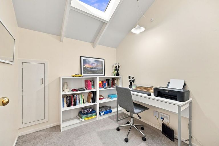 Photo of property in 52 Anglesea Avenue, Parklands, Christchurch, 8083