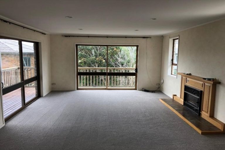 Photo of property in 319 Albany Highway, Rosedale, Auckland, 0632