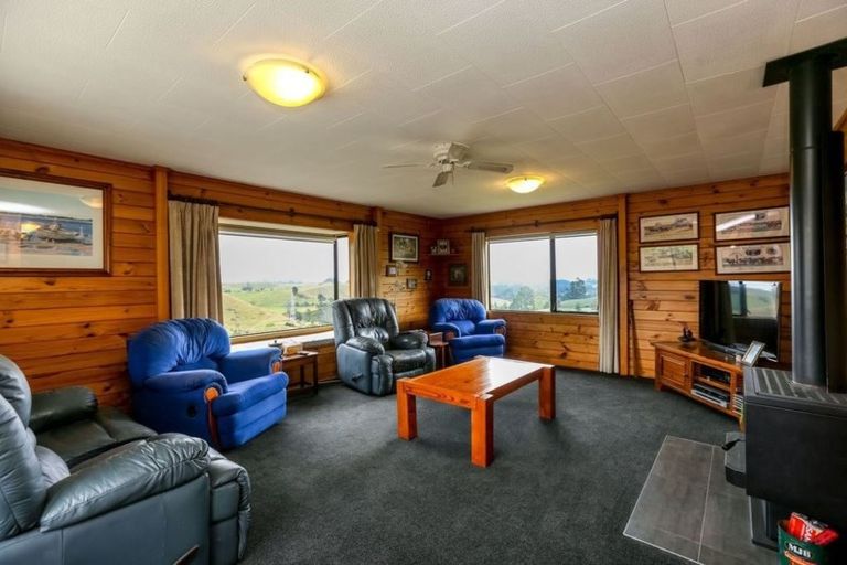 Photo of property in 562 Junction Road, Burgess Park, New Plymouth, 4371