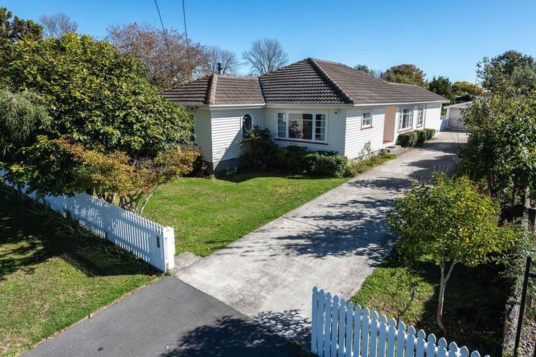 Photo of property in 245 Weston Road, Mairehau, Christchurch, 8052