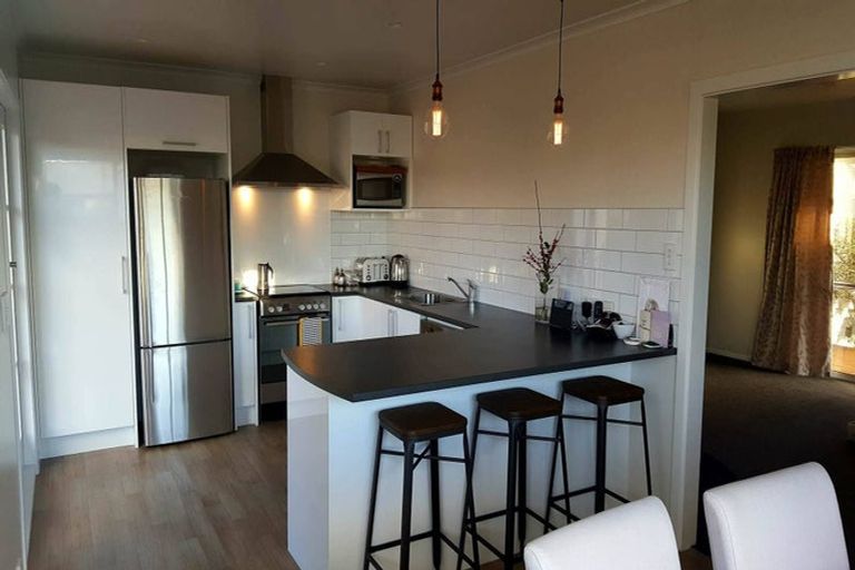 Photo of property in 92 Isleworth Road, Bishopdale, Christchurch, 8053