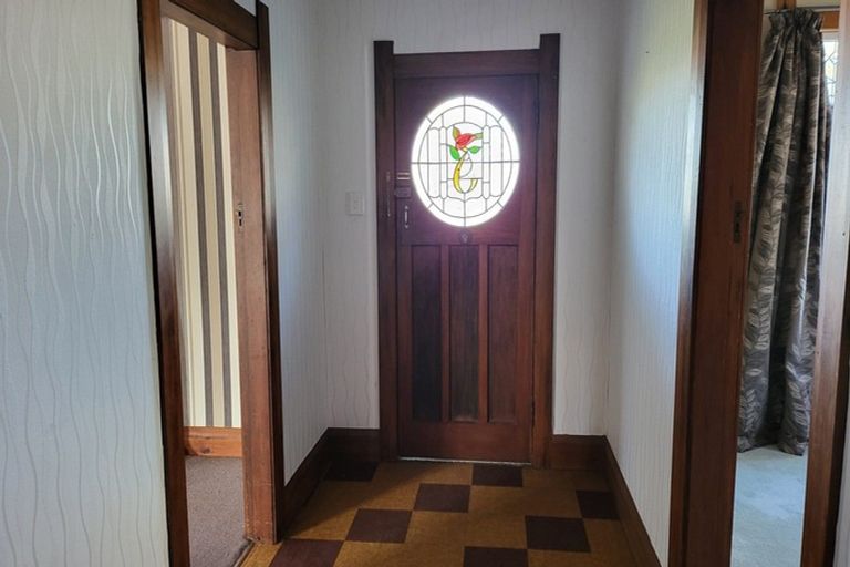 Photo of property in 14 Hunia Street, Marton, 4710