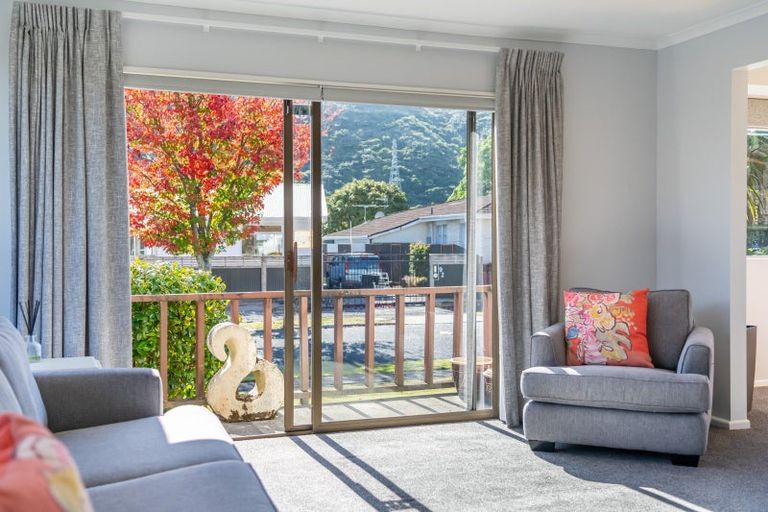 Photo of property in 83 Pasadena Crescent, Totara Park, Upper Hutt, 5018