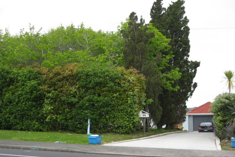 Photo of property in 987 Whangaparaoa Road, Tindalls Beach, Whangaparaoa, 0930