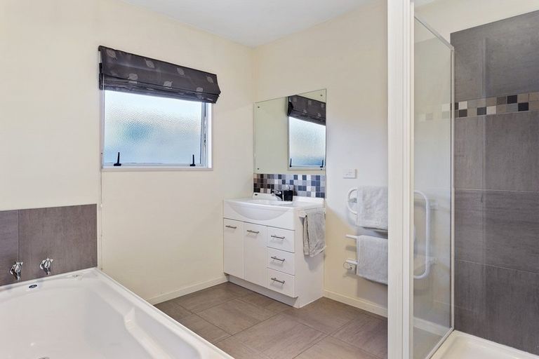 Photo of property in 22 Kowhai Street, Oxford, 7430