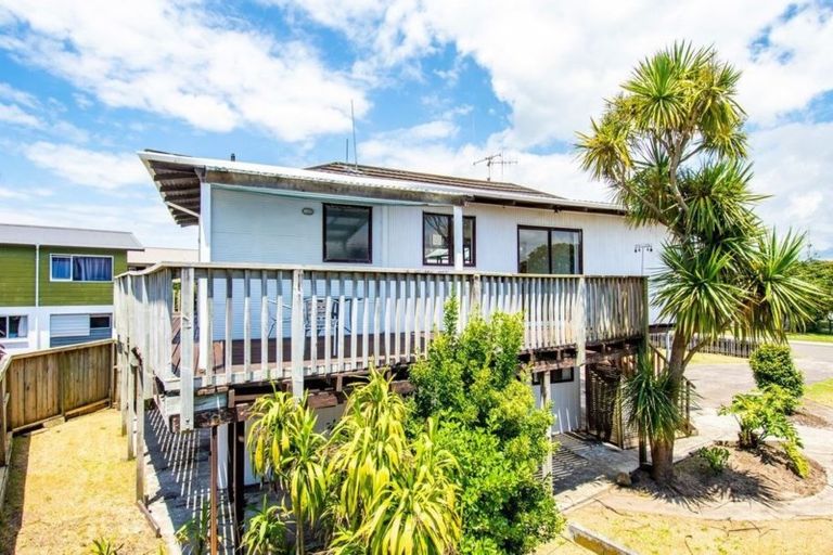 Photo of property in 145a Dickson Road, Papamoa Beach, Papamoa, 3118