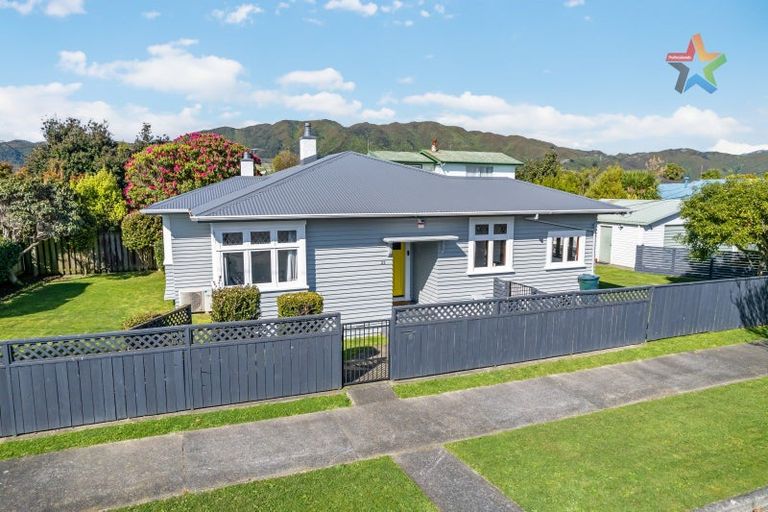 Photo of property in 22 Fuller Grove, Woburn, Lower Hutt, 5010