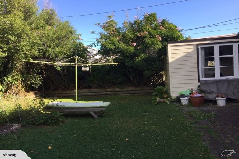 Photo of property in 49 The Parade, Island Bay, Wellington, 6023