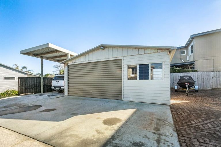 Photo of property in 260a Seaforth Road, Waihi Beach, 3611