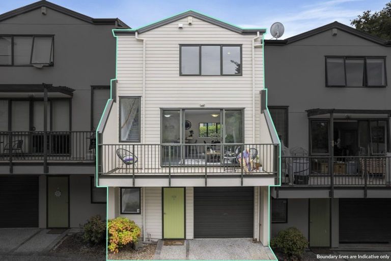 Photo of property in 8a Flynn Street, Birkdale, Auckland, 0626