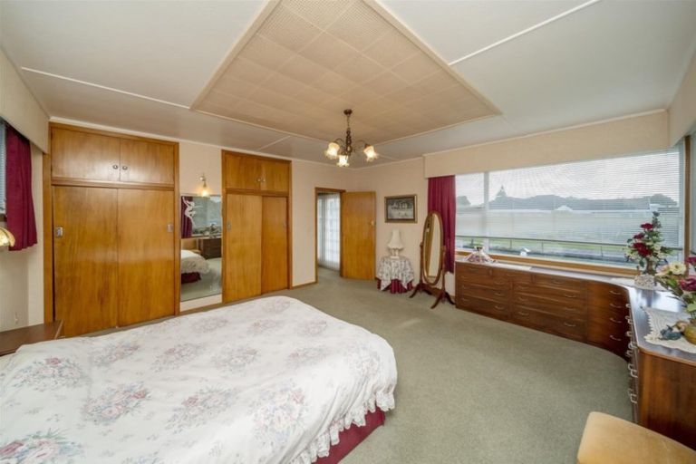 Photo of property in 187 Waihi Road, Hawera, 4610