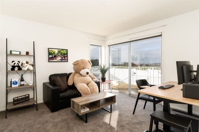 Photo of property in 52 Mccormacks Bay Road, Mount Pleasant, Christchurch, 8081