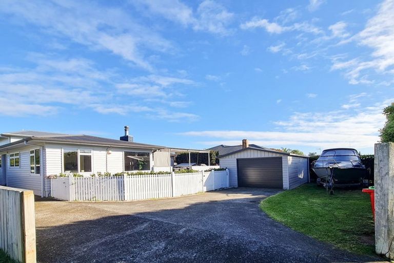 Photo of property in 249 Queen Street, Pukekohe, 2120