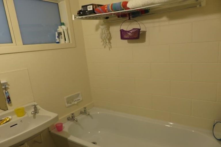 Photo of property in 62a Winston Street, Crofton Downs, Wellington, 6035