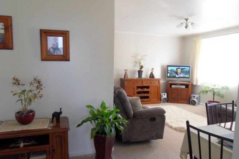 Photo of property in 9 Jupiter Street, Milson, Palmerston North, 4414