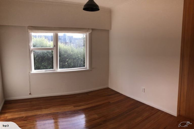 Photo of property in 2/12 Muritai Terrace, Mount Pleasant, Christchurch, 8081