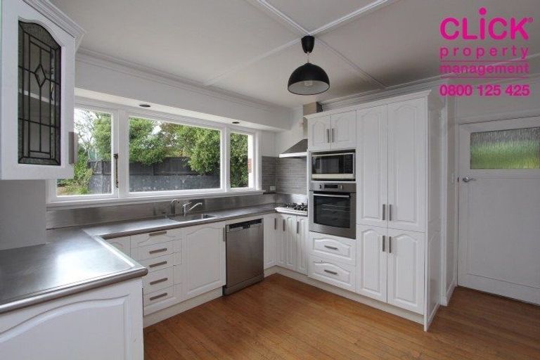 Photo of property in 75 Easther Crescent, Kew, Dunedin, 9012