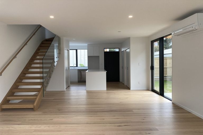 Photo of property in 16 Inglis Street, Seatoun, Wellington, 6022