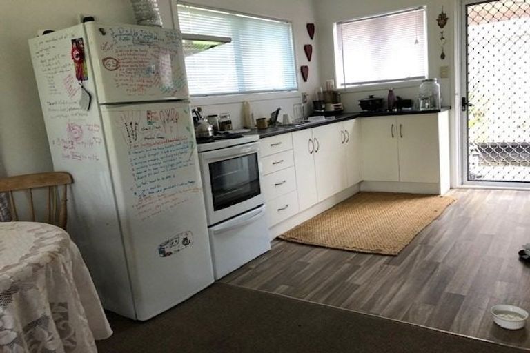 Photo of property in 223 Beach Haven Road, Beach Haven, Auckland, 0626