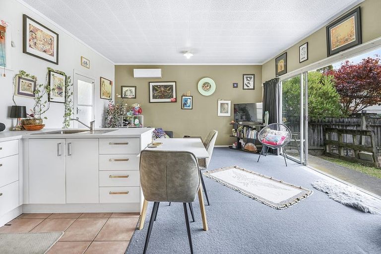 Photo of property in 116 Forest Lake Road, Forest Lake, Hamilton, 3200