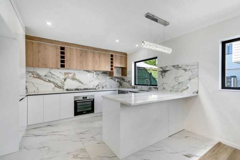 Photo of property in 19c Woolfield Road, Papatoetoe, Auckland, 2025