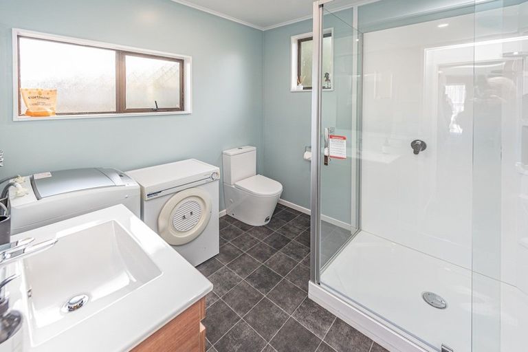 Photo of property in 82 Treadwell Street, Springvale, Whanganui, 4501