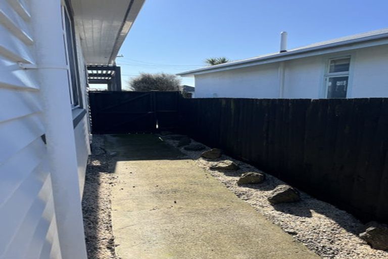 Photo of property in 59 Pacific Road, North New Brighton, Christchurch, 8083