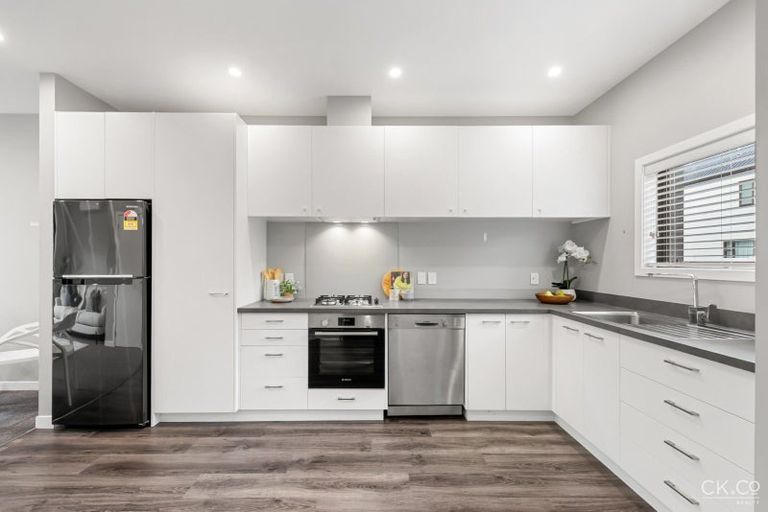 Photo of property in 35 Ron Deal Way, Epuni, Lower Hutt, 5011