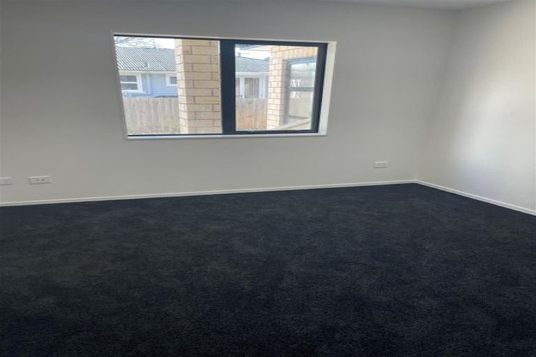 Photo of property in 2 Greenhaven Avenue, Papakura, 2113