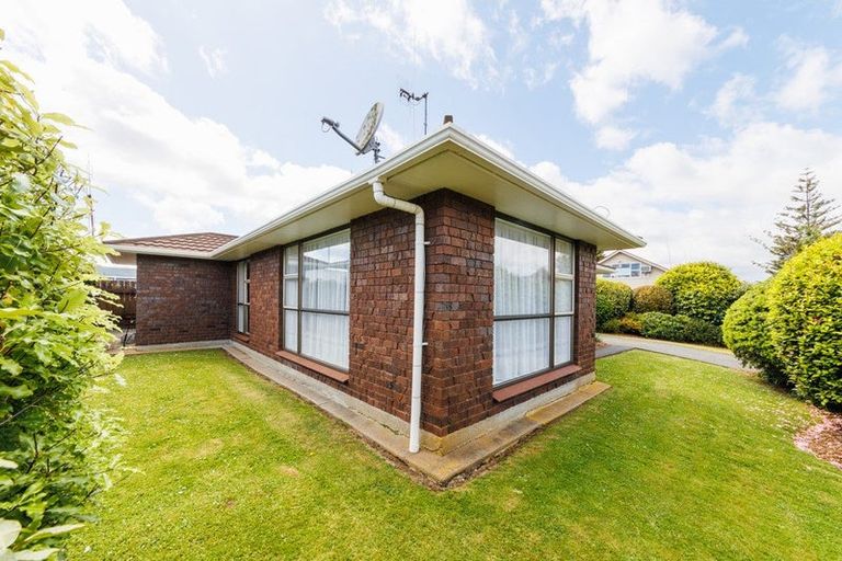 Photo of property in 9 Huhana Court, Hokowhitu, Palmerston North, 4410