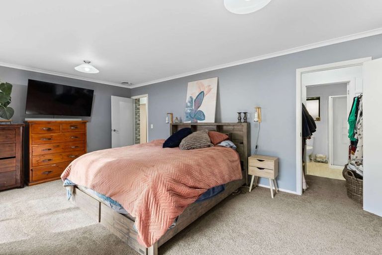 Photo of property in 7 Waterloo Place, Westown, New Plymouth, 4310