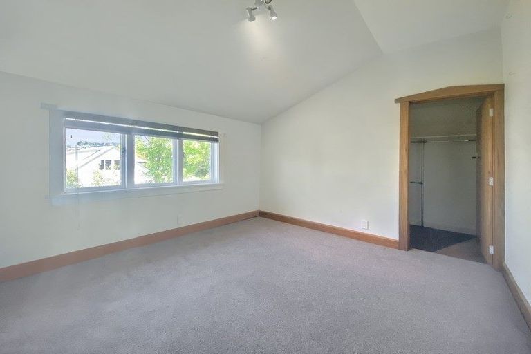 Photo of property in 4 Thorrington Road, Cashmere, Christchurch, 8022