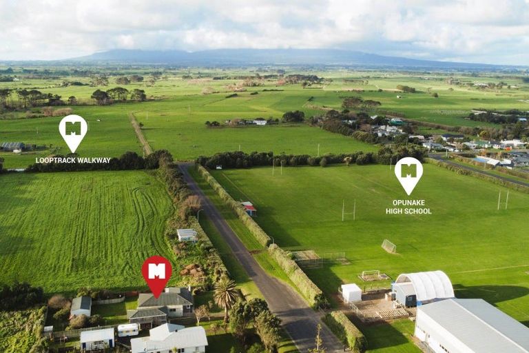 Photo of property in 46 Heaphy Road, Opunake, 4616