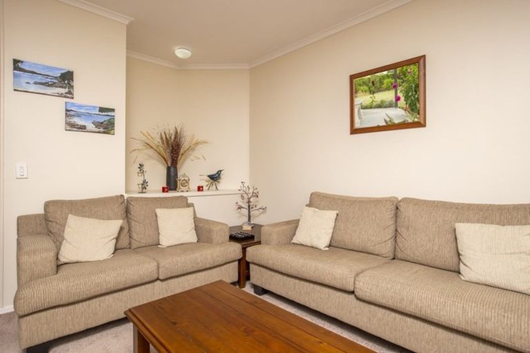 Photo of property in 88 Kuratawhiti Street, Greytown, 5712