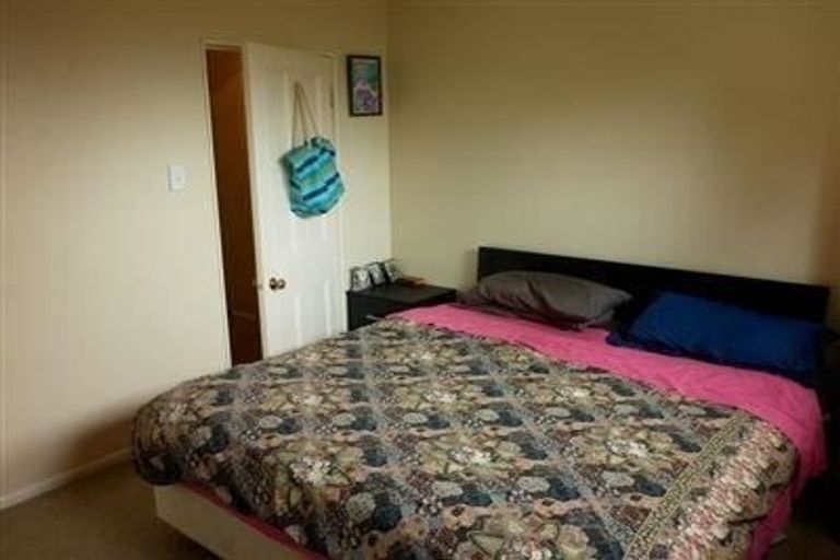 Photo of property in 29 Marine Parade, Bluff Hill, Napier, 4110