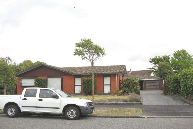 Photo of property in 235 Queenspark Drive, Parklands, Christchurch, 8083