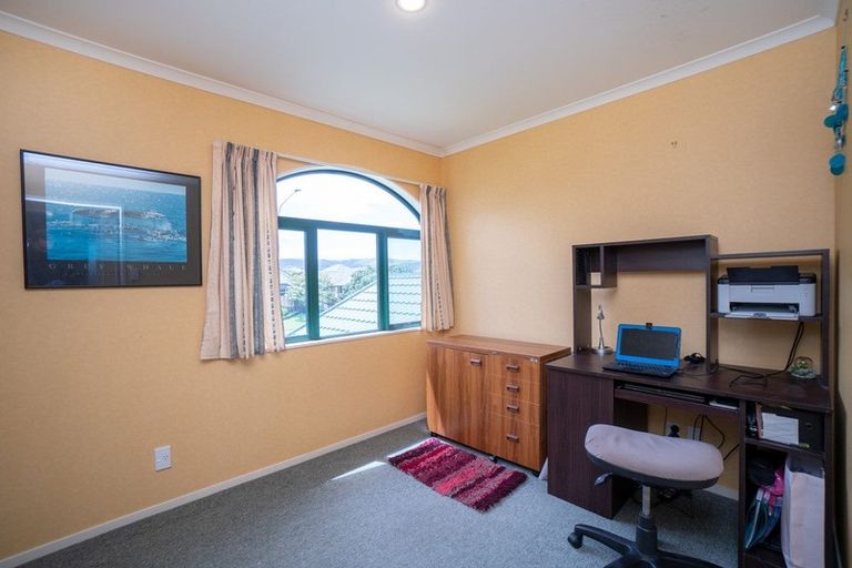 Photo of property in 140 Pacific Drive, Fitzherbert, Palmerston North, 4410