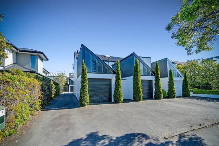 Photo of property in 1/99 Aikmans Road, Merivale, Christchurch, 8014