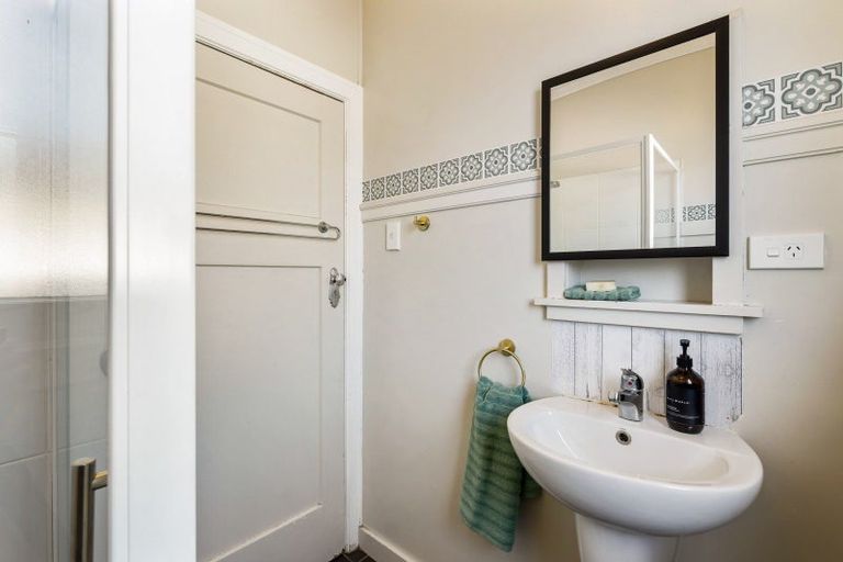 Photo of property in 126c Napier Road, Havelock North, 4130