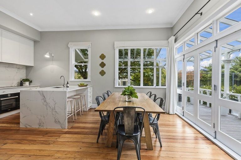 Photo of property in 1 Fancourt Street, Karori, Wellington, 6012