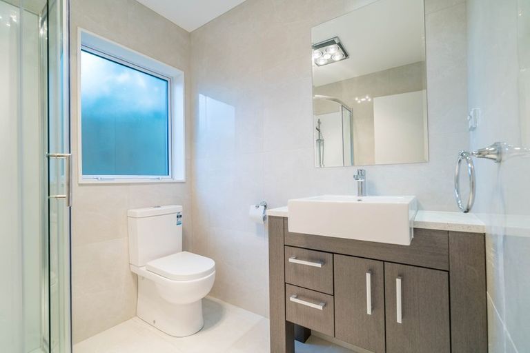 Photo of property in 24a Bradbury Road, Botany Downs, Auckland, 2010