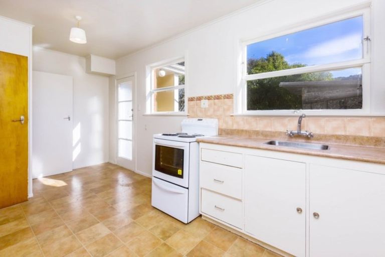 Photo of property in Shakespeare Flats, 8/48 Merton Street, Trentham, Upper Hutt, 5018